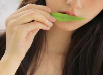 17c吃瓜app又出啥事了？黑料更新速度跟隔夜快递差不多！