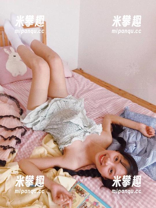 在线捉拿黑料，17c吃瓜让你嗅到不寻常的氛围！