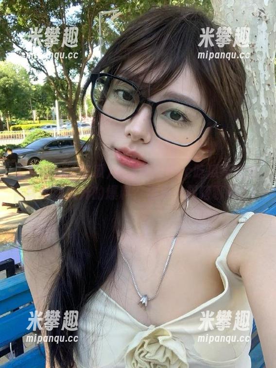 400bcc吃瓜 谁说400bcc吃瓜不能分享脑洞大开的爆料?快来一起瞎聊聊。