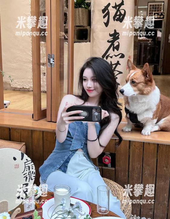 51chigua.fun免费吃瓜不够有意思？搬个小板凳慢慢等吧！