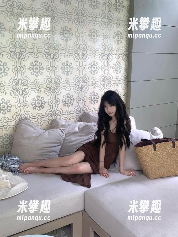 51吃瓜网直达：今天的瓜有点儿chaotic，是不是所有人都在边吃边嗑呢？