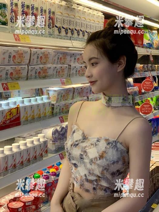 大瓜游戏：5i吃瓜网让我永久陶醉于每一个时刻！