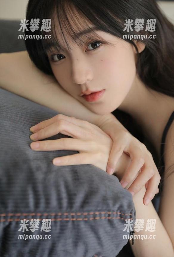 和别人聊吃瓜？先上718.sx网站查查相关新闻！