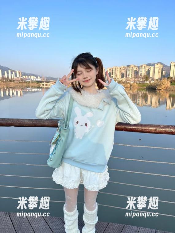 91hl黑料 听说91hl黑料上有神奇的瓜,我决定分享我的观点,虽然我是旁观者…