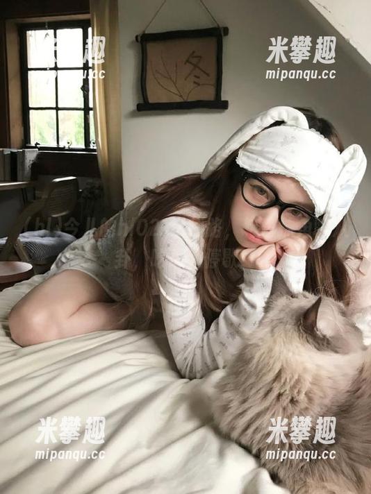 hl 今儿的hl02.co线路,转弯抹角聊八卦,吃瓜不停歇!
