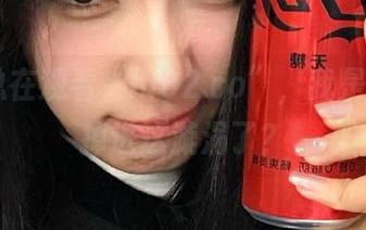 总在观看“hl02.co”，我是不是太掉进这漩涡了？