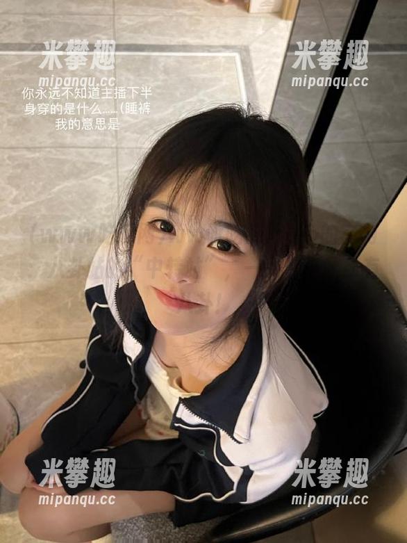 www吃瓜网top的官网：八卦站的“中转站”，一次性吸收所有八卦！