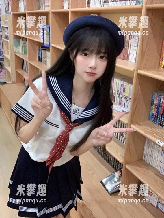 登录zztt26，发现自己的审美根本不能在朋友圈开会……