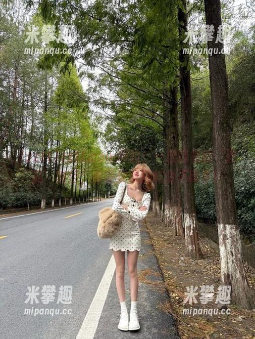 zztt zztt.com网站:一次轻松的‘吃瓜’旅行,保证你随时纸巾不离手!