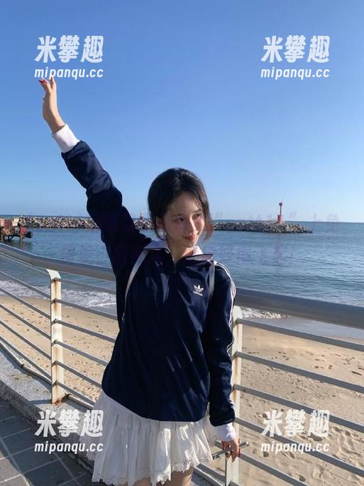 落地就能闲逛，“zztt11”上免费看小猫视频，心情好得飞起！