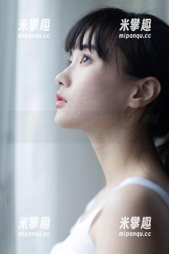 只要走过zzzttt04入口，你的日常都将变得迷离缥缈