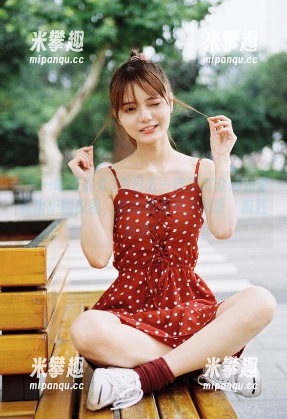 今日五一吃瓜群众网站新鲜出炉的瓜图，看的我乐开了花呀，疯狂转发！