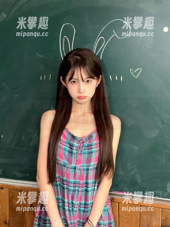 冲哥黑料上的ios版，嘴巴张得跟槟榔口味的冰淇淋一样！