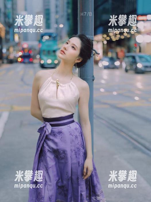 这些网红居然把吃瓜爆料当成了日常，网址变成了他们的舞台！
