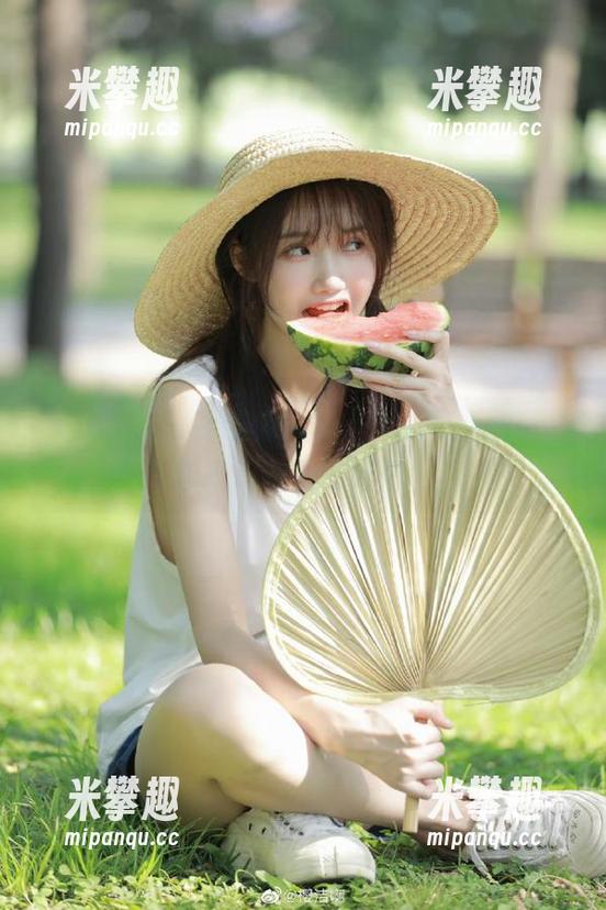 深度观看：吃瓜网的云端剧场，连吃瓜都变得好忙！