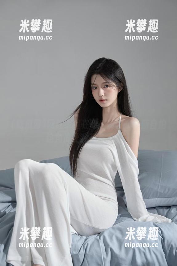 吃瓜网 网红明星在吃瓜网发布最新自拍,这角度让我想多了。。。