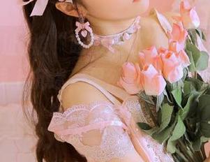 被“吃瓜网址”下载引领后，直接在线上沉迷，果然“花样年华”不再如黑白影像！