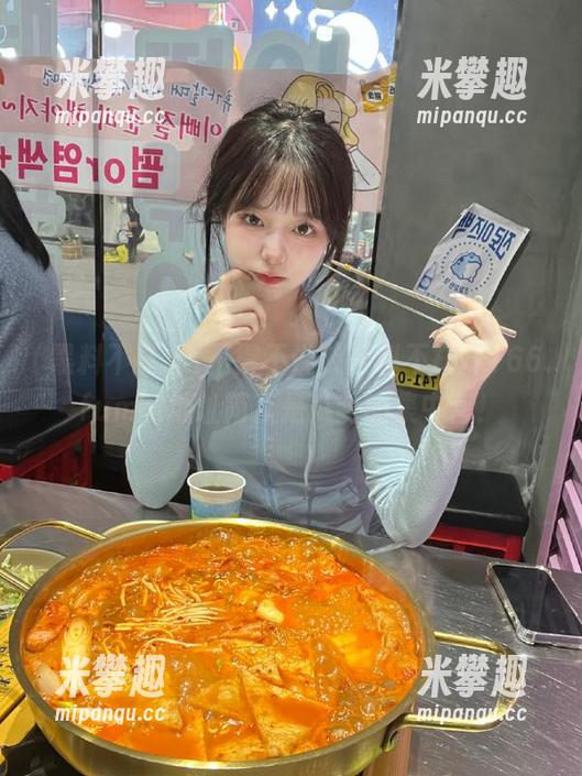 不得不说，黑料不打烊166.fum的地址简直是八卦的集中营！