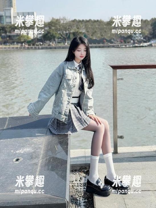 观看HL黑料不打烊APP，越看越爱，仿佛我的闲暇时间都被黑料征服了！
