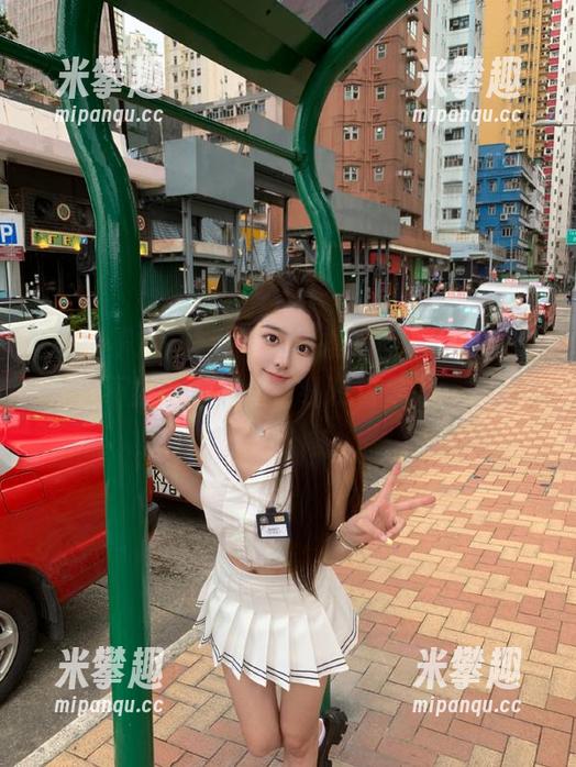 这种后宫摸摸自不过瘾，ios黑料不打烊，依靠在线观看只为一口气爽。