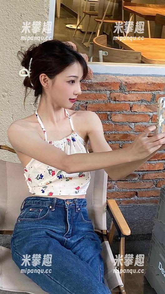 每天都有轰动黑料？快下载黑料不打烊，涨知识也涨瓜，双重满足！