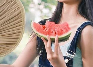 苹果版166.su黑料不打烊，瓜的种类简直让人眼花缭乱，有点小期待呢！