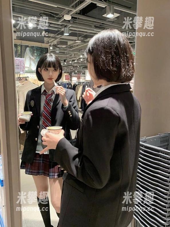 黑料吃瓜不打烊 最新热门猜测,黑料吃瓜不打烊的世界,瓜田里披着马甲的真相难寻!
