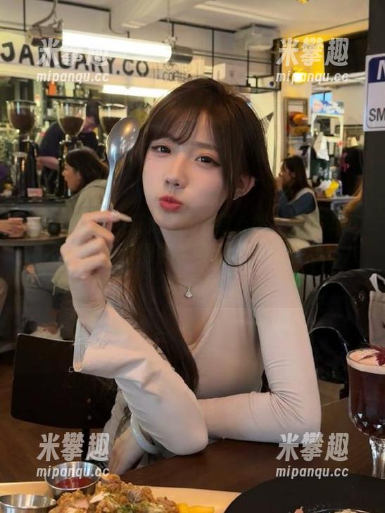 黑料吃瓜不打烊 找不到心情?来黑料吃瓜不打烊,记得顺手收藏你喜欢的乱七八糟吧!