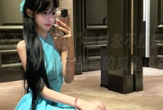 在“黑料永不打烊”网站遛弯，这个八卦比我吃的咸鱼还劲爆！