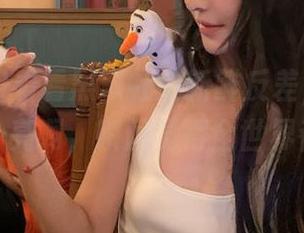 看看黑料社的新鲜反差，真是让人眼前一亮啊，瞬间觉得全世界都变了！