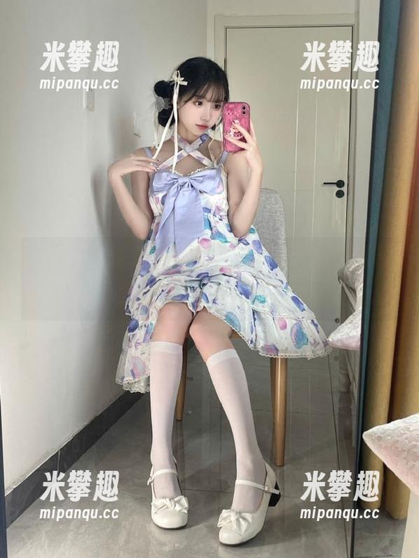 登录黑料网，今天的看点好像都在天上飞，完全跟不上节奏了。