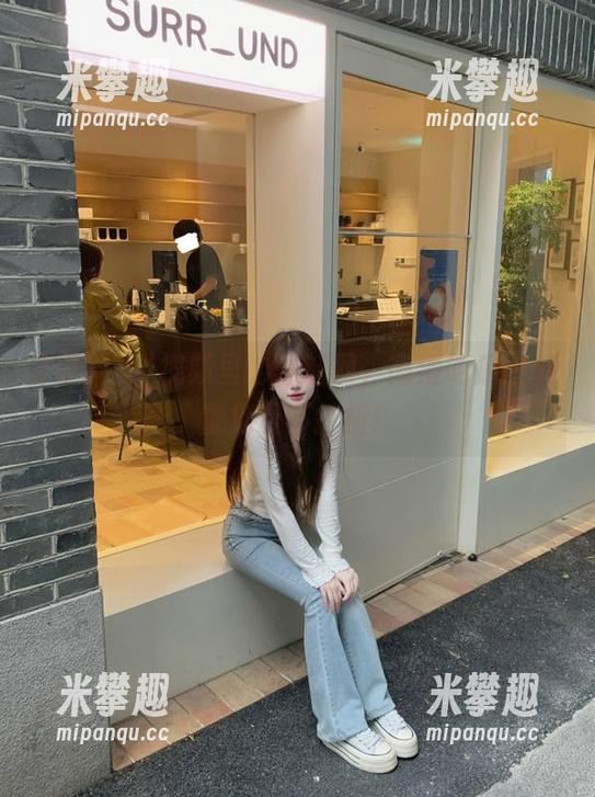 视频里的黑料网，高清吃瓜正能量免费不打折！