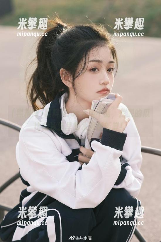 黑料网ios无所不能，挖到的瓜比我冰箱里的水果还新鲜！