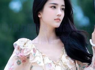 黑料网登录，我的心已经在暧昧的门口徘徊不去。