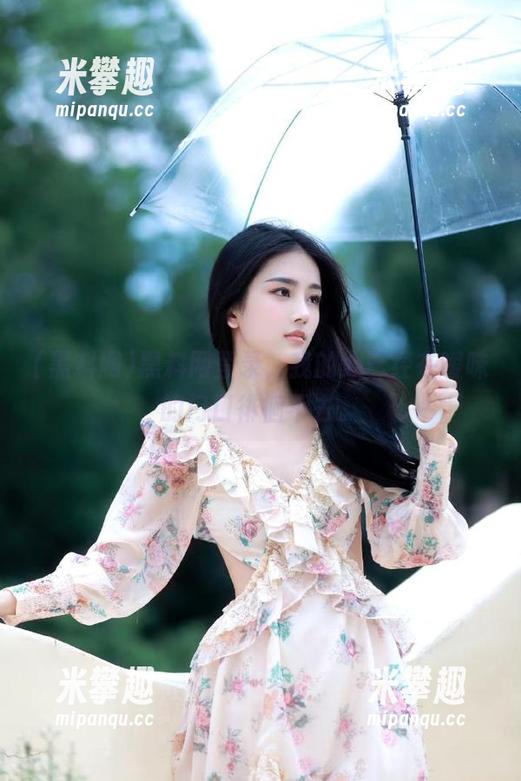 黑料网登录，我的心已经在暧昧的门口徘徊不去。