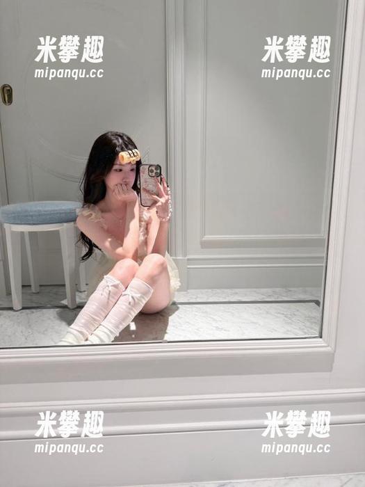黑料网站 别小瞧“黑料网站”的最新入口,可能会勾起一些不那么正经的回忆哦,喔嘿嘿!