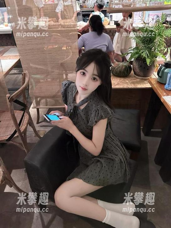 黑料网红 新爆料又来了,黑料网红再添一笔,似乎最近永远不缺话题啊。