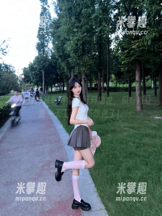 从前有个黑网料地址，瓜好得让我一天工作都不想做了！